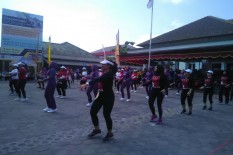Rangkul Warga Godean, BPR Dana Berkah Gelar Lomba Senam Aerobik