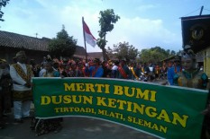 Berharap Berkah, Warga Ketingan, Tirtoadi, Gelar Merti Bumi