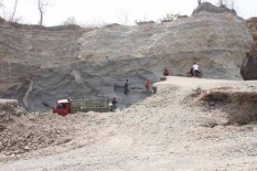 Belum Ada Solusi untuk Tambang Batu Bukit Mengger