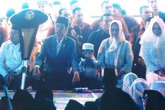 Gemasnya...Cucu Jokowi, Jan Ethes Curi Perhatian
