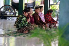 Macapat Massal 72 Nonstop di Bantul Tembangkan Puisi Pujangga Syarat Makna