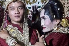 Viral Pemuda 20 Tahun di Sulsel Nikahi Nenek 65 Tahun