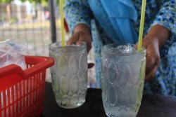 KULINER JOGJA: Berburu Es Legen di Gor Among Raga