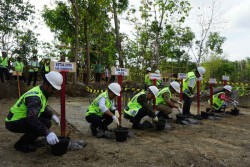 Setelah Setahun Rusak, Jembatan Gantung di Ngleri Gunungkidul Mulai Dibangun