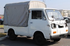 Aneka Mobil Lawas Muncul di Bandung Lautan Daihatsu