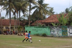 Murtigading Unggul Tipis atas ISI