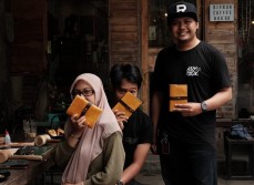 IDE BISNIS: Speakless, Menghadirkan Produk Kulit Murni Buatan Tangan   