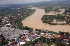 DLH Bojonegoro Periksa Tingkat Pencemaran Bengawan Solo
