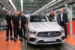 Mercy B-Class Teranyar Usung Teknologi Semi-otonom