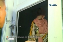 Aneh Gak Sih? Saat Digerebek Vicky Prasetyo, Di Pintu Kamar Angel Lelga Ada Celah Mirip Loket