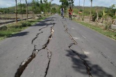 Jalan Banyuripan-Jarum di Klaten Merekah