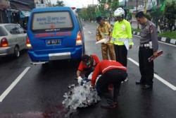 Diduga Korban Tabrak Lari, Pengendara Sepeda Motor Ditemukan Tewas di Ringroad Selatan