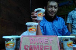 Menikmati Sensasi Dawet Pedas di Pegunungan Menoreh