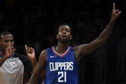 Lempar Bola ke Penonton, Pebasket NBA Didenda Ratusan Juta 