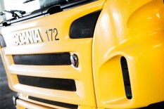Scania Matangkan Truk Sampah Tenaga Surya
