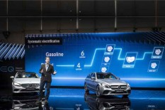 Meluncur, Mercedes-Benz Seri C-Class Rakitan Lokal