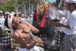 FEATURE: Pariwisata Bali Berusaha Menghindari Sandungan Digitalisasi