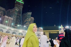 Pulang Umrah, Via Vallen Mulai Berhijab?