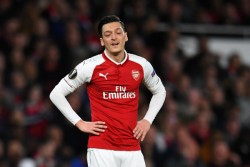 Mesut Ozil Sampaikan Duka untuk Korban Tsunami dalam Bahasa Indonesia