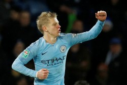 Acungan Jempol Guardiola untuk Zinchenko & Fernandinho