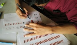 KOMUNITAS: Jogjacreatype, Menekuni Seni Menggambar Huruf