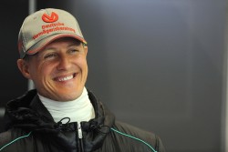 Keluarga Yakinkan Penggemar, Schumacher Dirawat dengan Baik