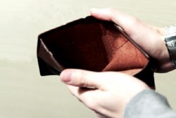 Tak Punya Uang Bisa Tingkatkan Risiko Sakit Jantung Lho