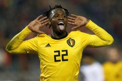 Batshuayi Dipingpong dari Chelsea, Dortmund, Kini Valencia