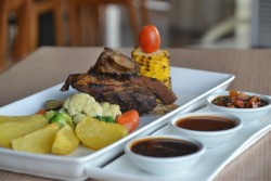 Merapi Merbabu Hotel Buka Promo Makanan dan Minuman