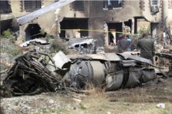 Pesawat Kargo Militer Jatuh di Iran, Satu Teknisi Lolos dari Maut