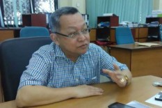 Ekonom Tony Prasetiantono Tutup Usia