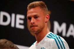 Menurut Xavi, Kimmich adalah Salah Satu Pemain Terbaik yang Cocok di Barca
