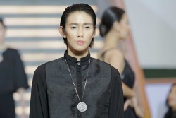 Perhiasan Juga Perlu Trik Padu Padan