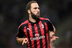 Donnarumma Doakan Higuain Sukses di Chelsea