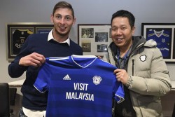 Kegembiraan Emiliano Sala Lenyap Bersama Pesawat di Lautan