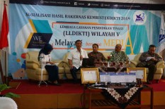 LL Dikti Wilayah V Raih Banyak Penghargaan