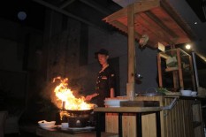Crystal Lotus Hotel Tawarkan Menu Live Cooking