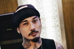 KONTROVERSI RUU PERMUSIKAN: JRX Kecam Anang Hermansyah