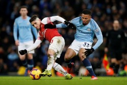 Emery Ingin Pemain Arsenal Bekerja Lebih Keras Lagi