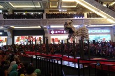 Merayakan Imlek dengan Barongsai