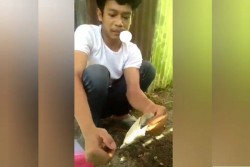 Setelah Viral Karena Merusak Motor, Pria Yang Sama Diduga Bakar STNK