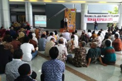 Pertama Kalinya, Profesor Gelar Unjuk Rasa ke LIPI
