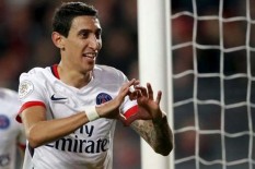 Malam Horor Di Maria di Old Trafford: Dicemooh & Dilempari Botol Bir, tetapi Bikin Dua Asis