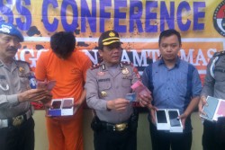 Gandakan Kunci, Mantan Karyawan Bobol Brankas Toko Ponsel