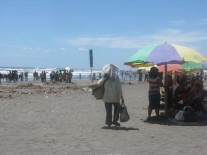  Libur Lebaran Depan, Bakal Banyak Pedagang Pantai Parangtritis Pindah