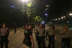 Ledakan di Sekitar Lokasi Debat Sangat Keras: Batang Pohon Patah, Pendukung Jokowi Pingsan