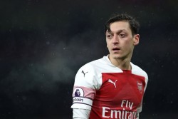 Nasib Ozil Menyakitkan Legenda Arsenal