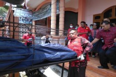 Pasutri Ditemukan Tewas, Tinggalkan Pesan dengan Tulisan Tangan