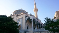 Terbesar di Jepang, Seperti Ini Masjid Camii Tokyo Tempat Pernikahan Syahrini dan Reino Barack