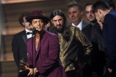 Duh, Lirik Lagunya Bakal Kena Sensor KPID, Bruno Mars Marah-Marah di Twitter